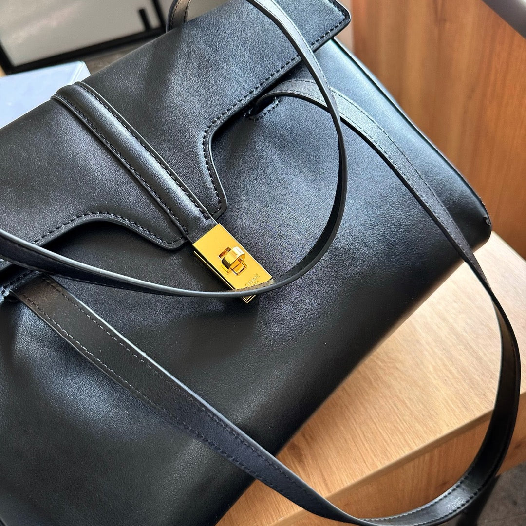 MEDIUM SOFT 16 BAG IN SMOOTH CALFSKIN TAN size: 33 * 25cm