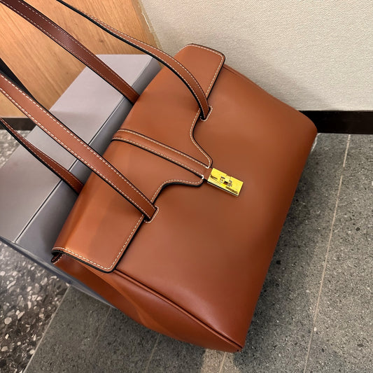 MEDIUM SOFT 16 BAG IN SMOOTH CALFSKIN TAN size: 33 * 25cm