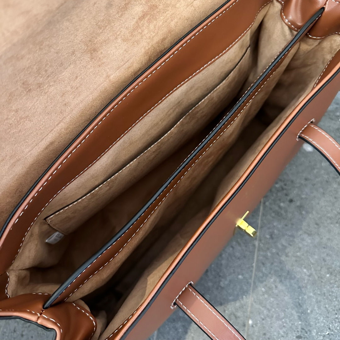 MEDIUM SOFT 16 BAG IN SMOOTH CALFSKIN TAN size: 33 * 25cm