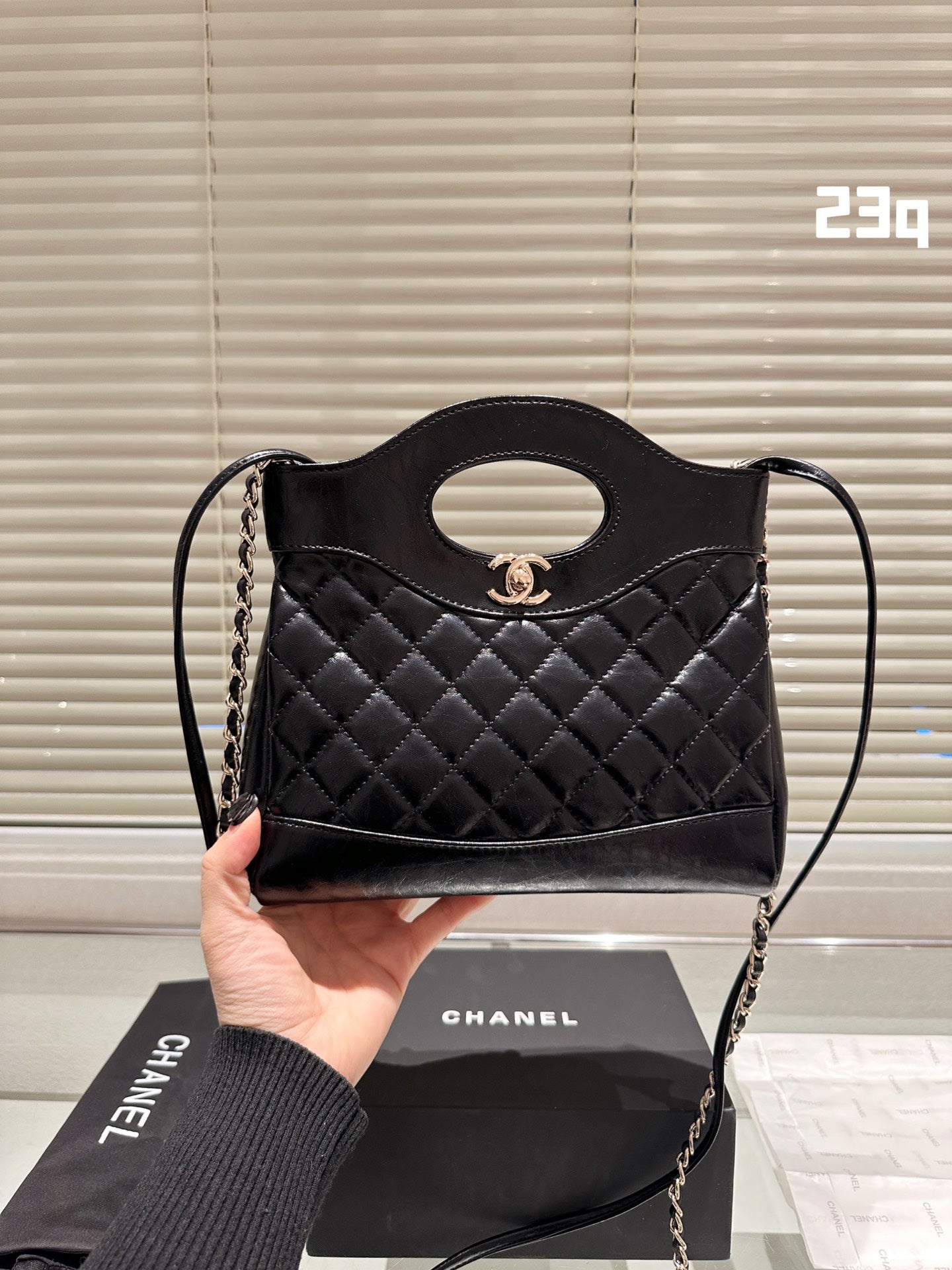 cc 31bag new arrival women bag size: 23 cm