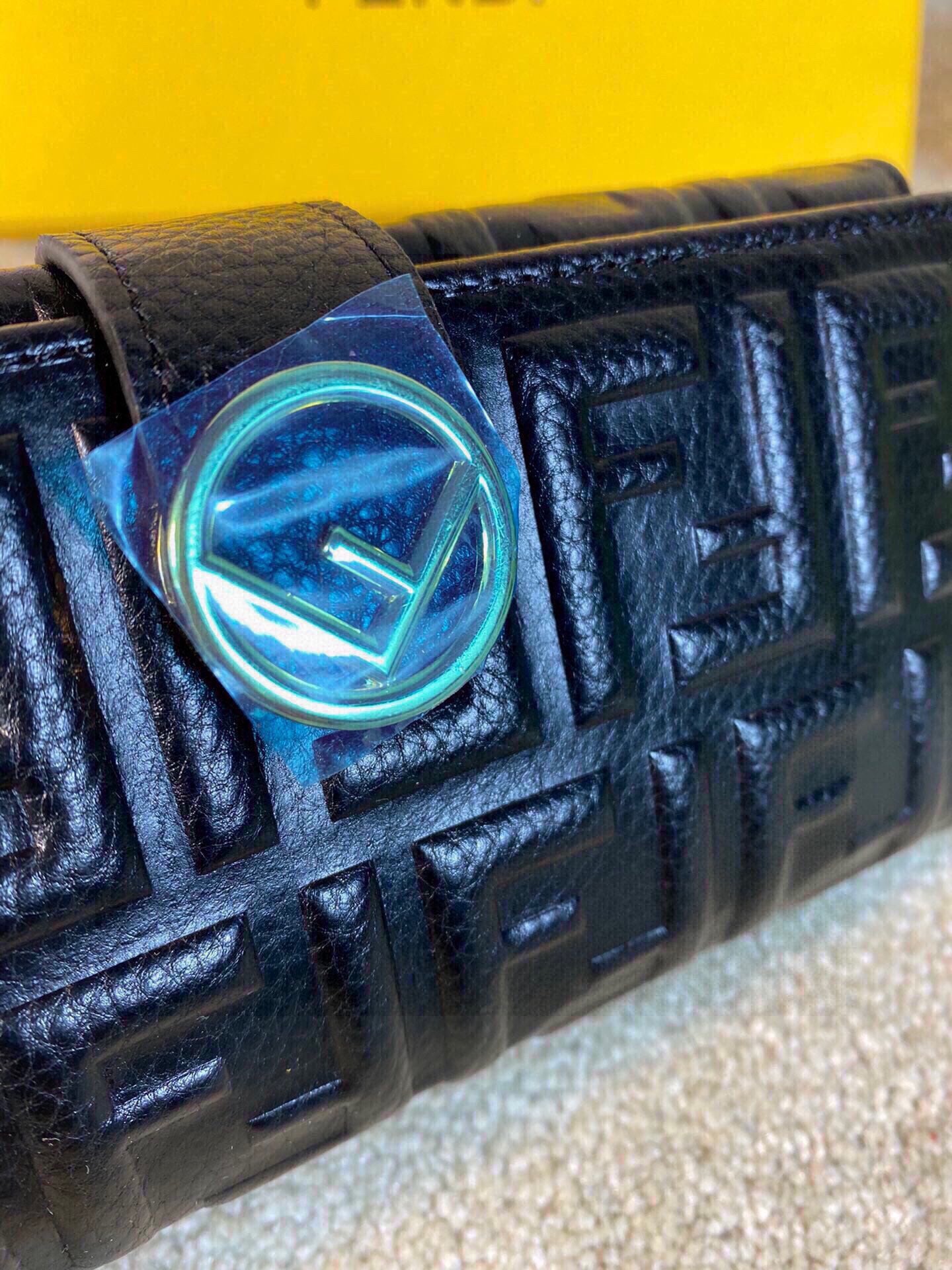 Fen new arrival wallets size: 19 * 10cm