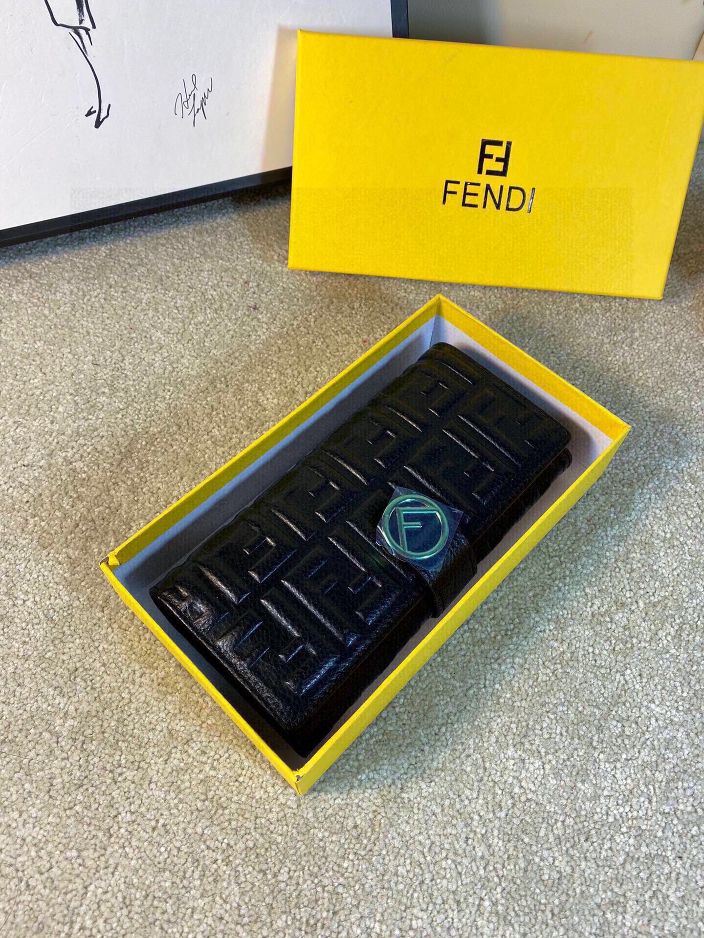 Fen new arrival wallets size: 19 * 10cm