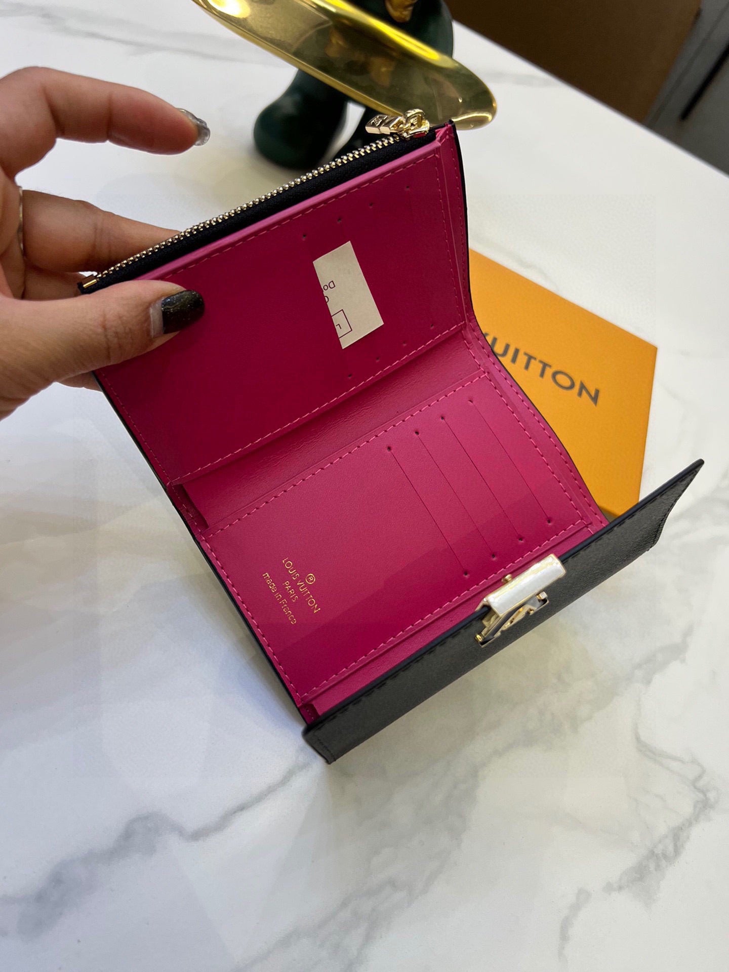 Louis new arrival Capucines wallet size : 13.5*9.5*1.5cm