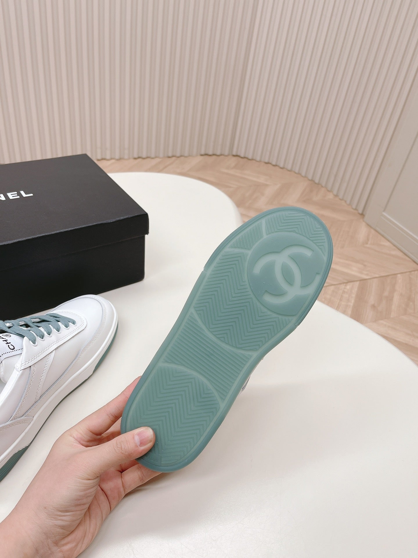 Cc new arrival  24P women sneakers heels 3 cm