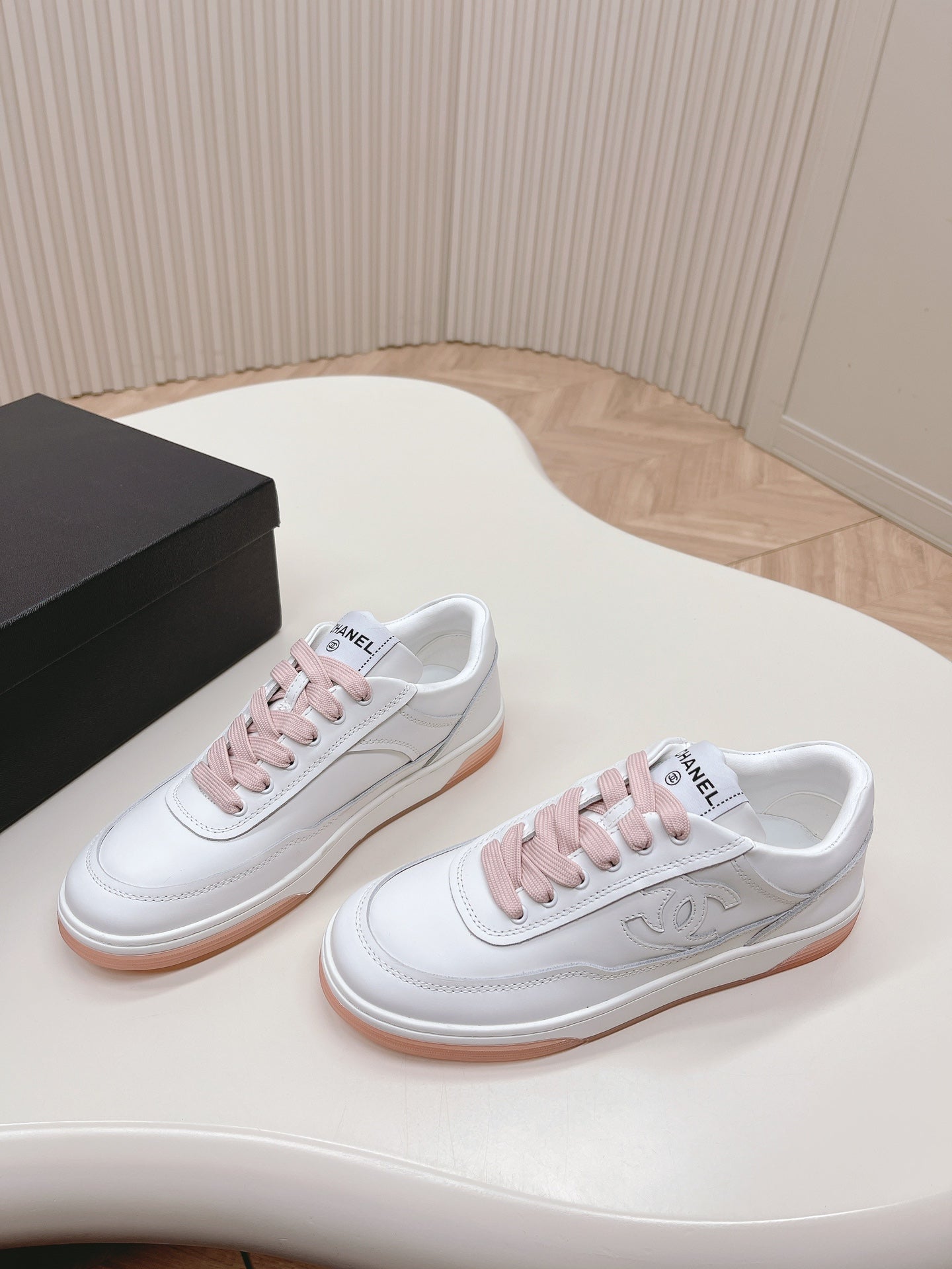 Cc new arrival  24P women sneakers heels 3 cm