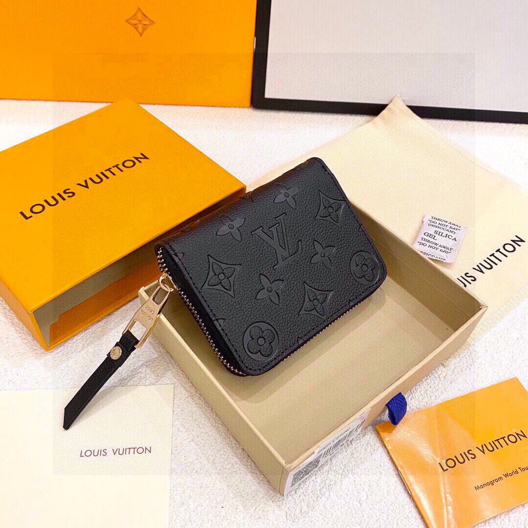 Louis new arrival wallet size : 11x8 cm