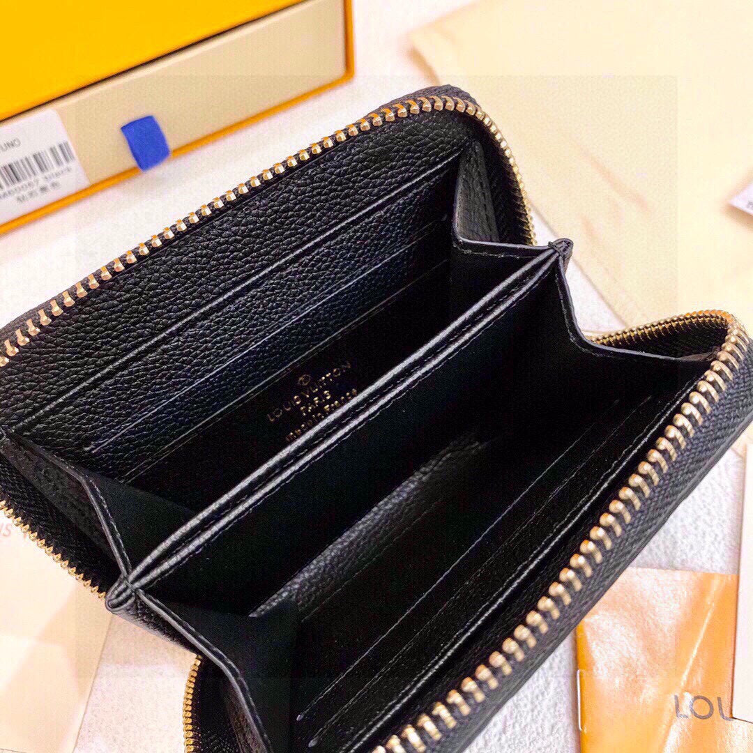 Louis new arrival wallet size : 11x8 cm