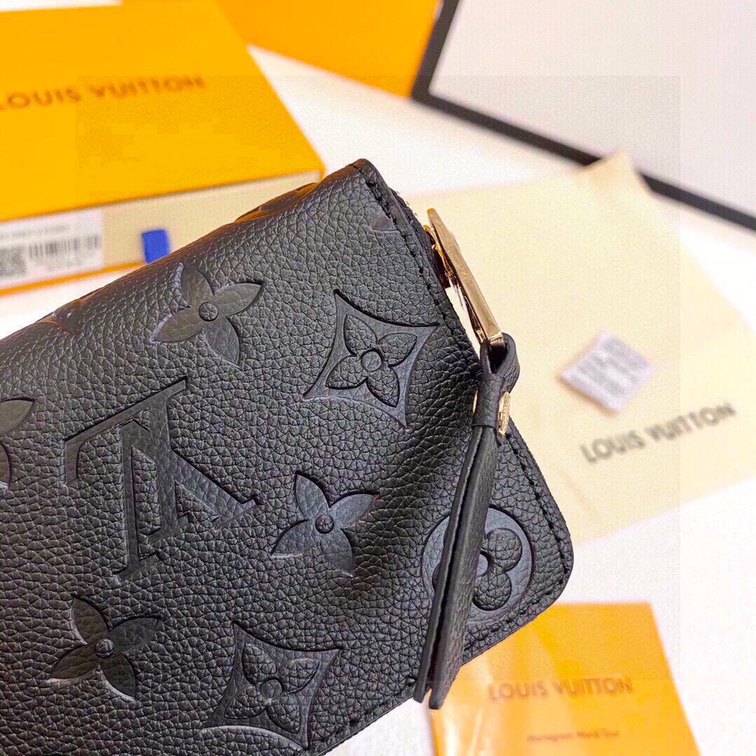 Louis new arrival wallet size : 11x8 cm