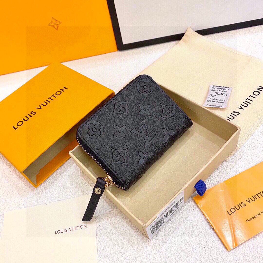 Louis new arrival wallet size : 11x8 cm