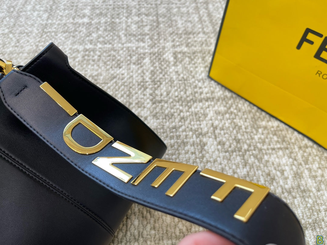 Fen Peekaboo new arrival tote bag size : 30*24 cm