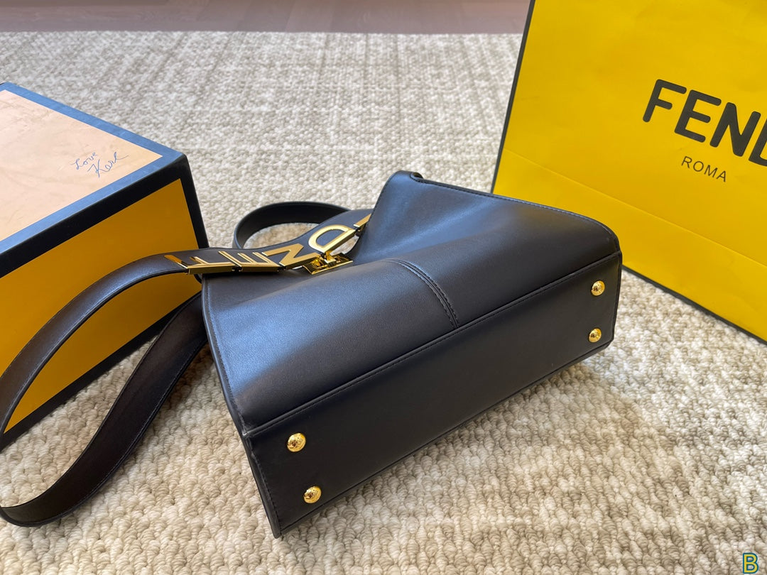 Fen Peekaboo new arrival tote bag size : 30*24 cm