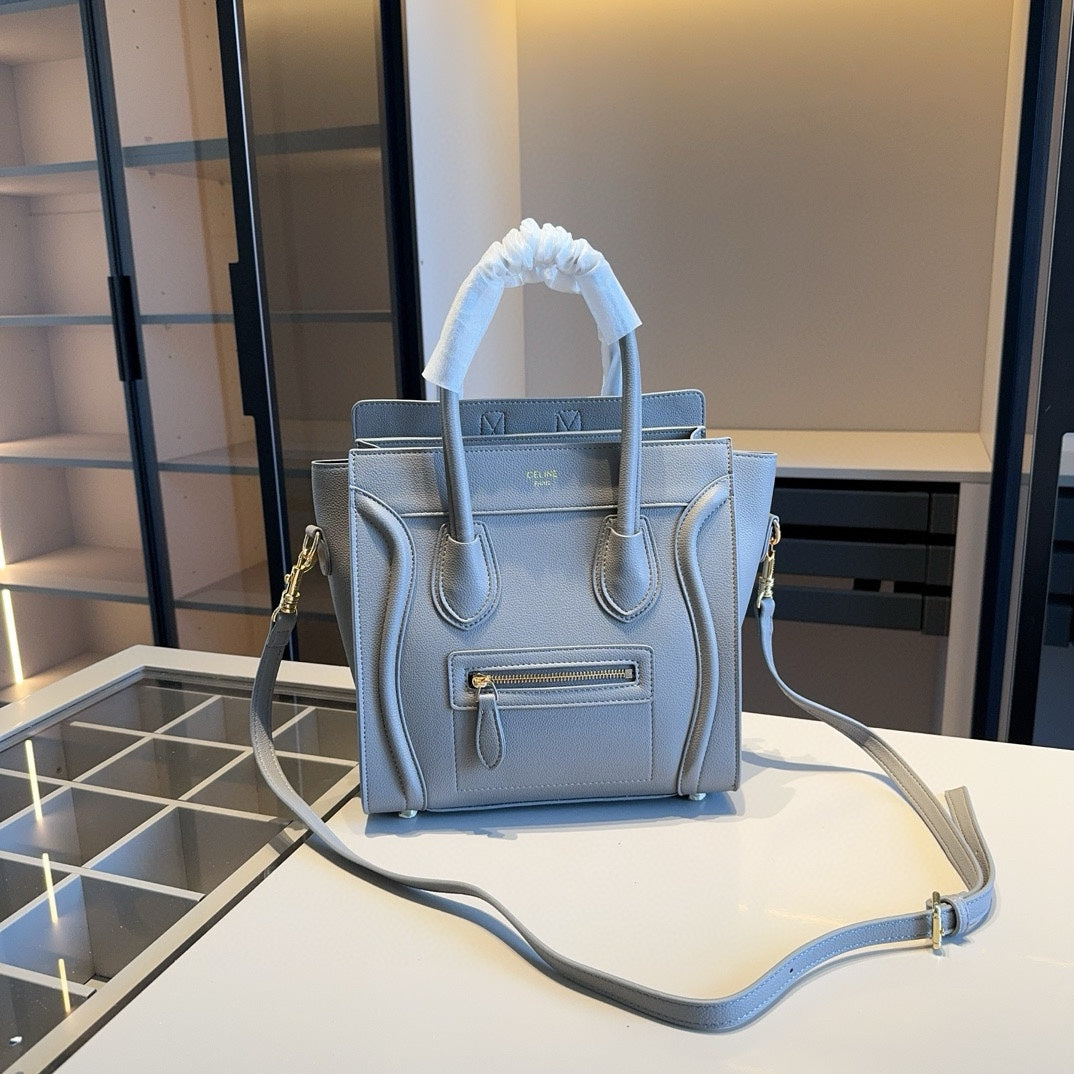 Ce new arrival tote bag size : 26 cm