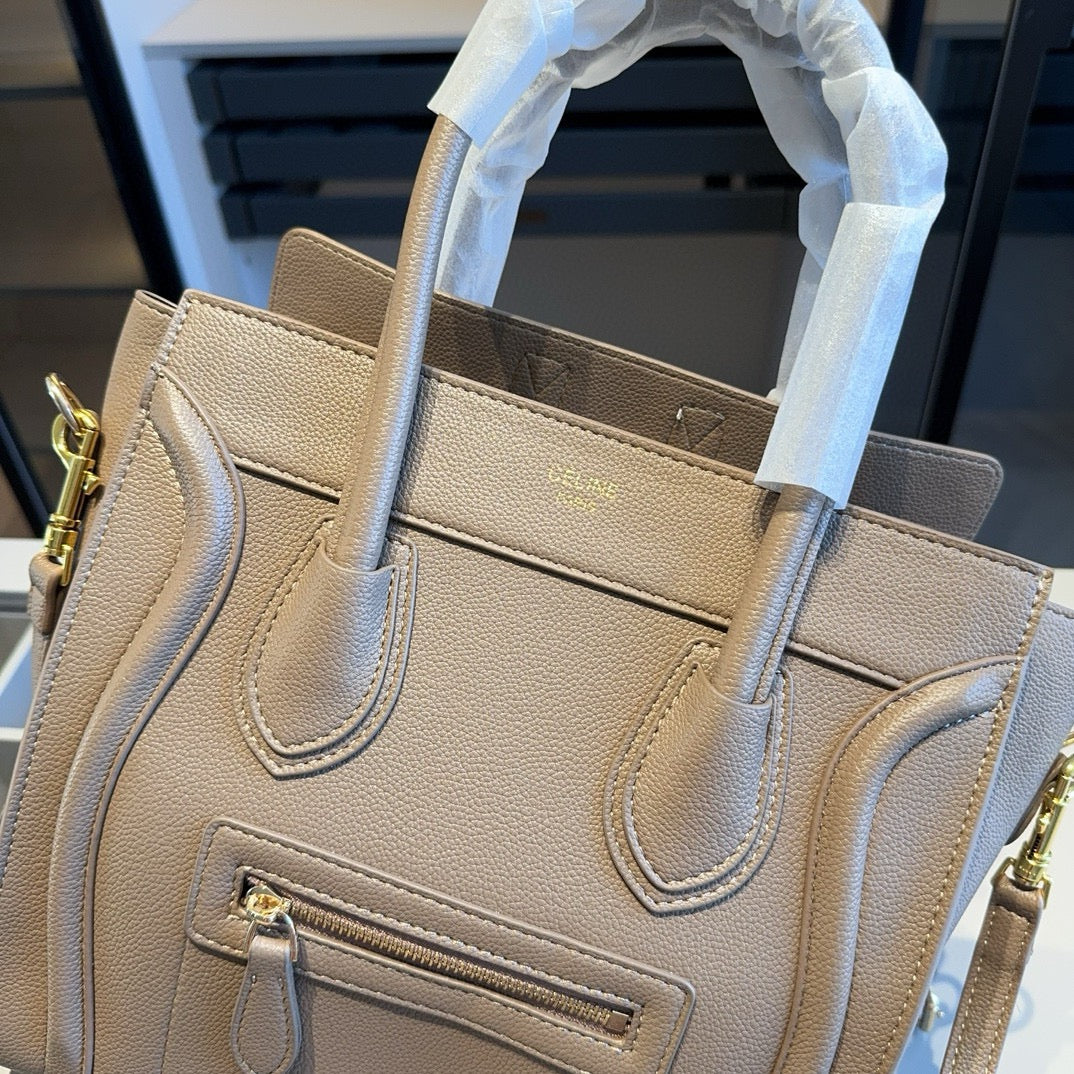 Ce new arrival tote bag size : 26 cm