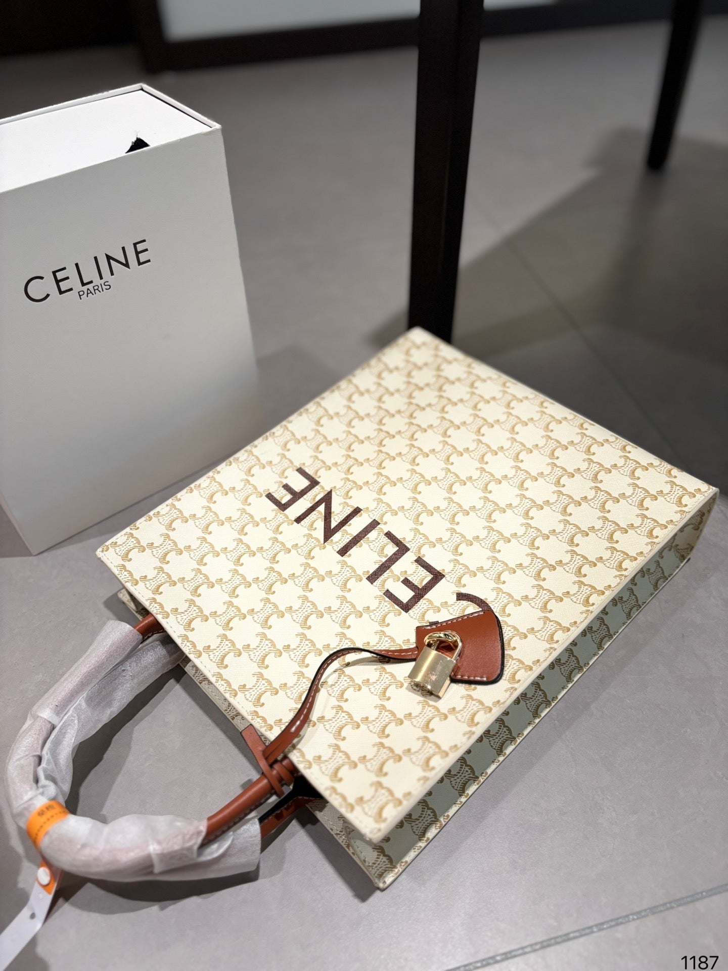 Ce new arrival tote bag size: 27*33cm