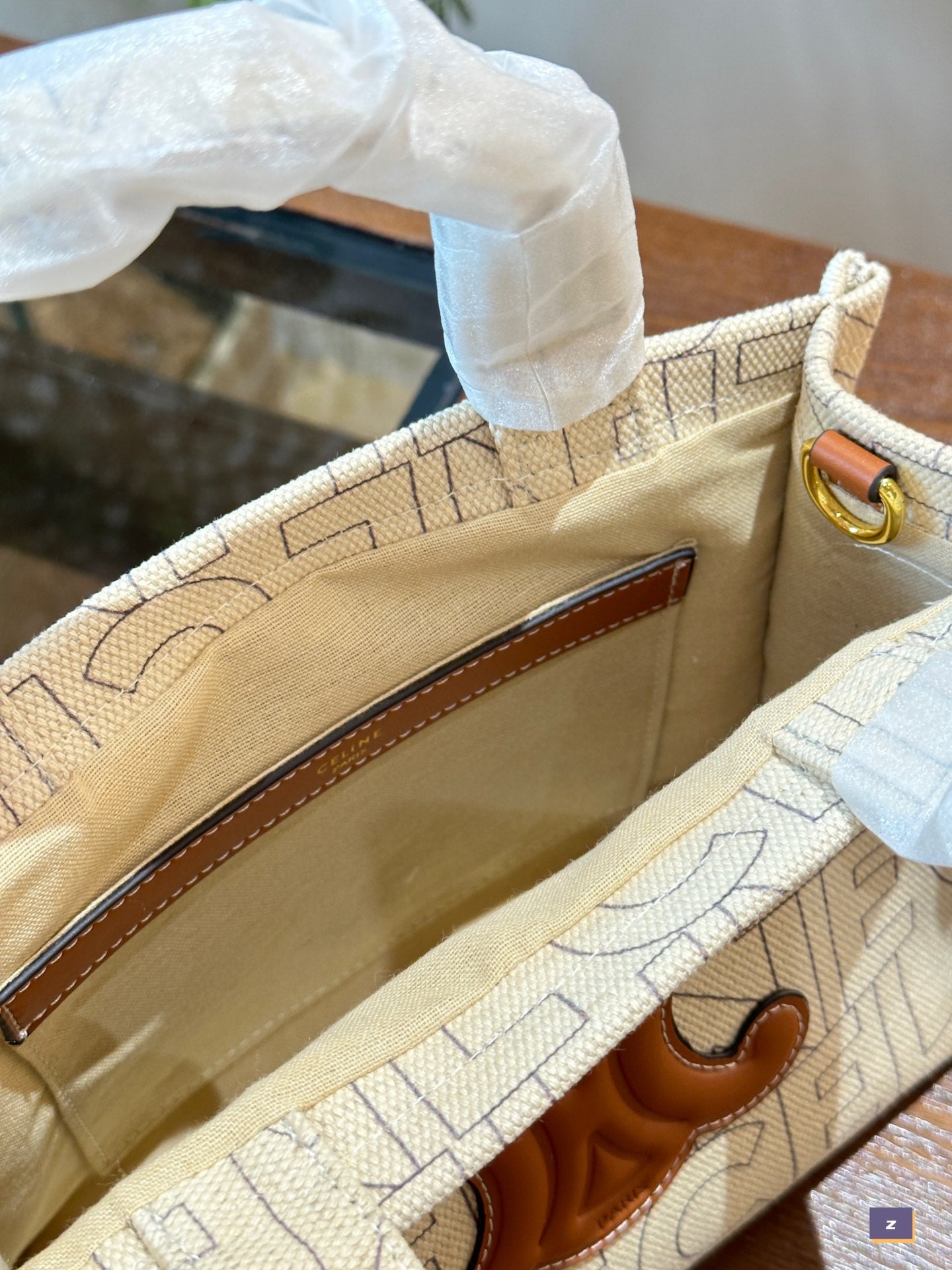 Ce Thais tote bag size : 26 cm