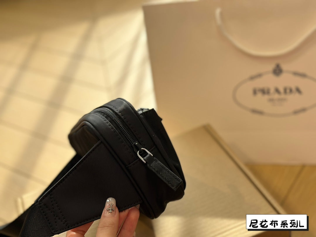 Pra new arrival men and women waist bag size: 21*13cm