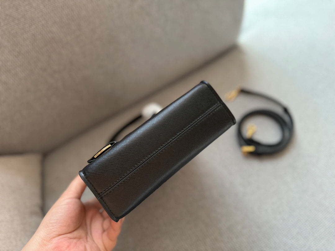 Pra new arrival tote bag size: 17*19cm