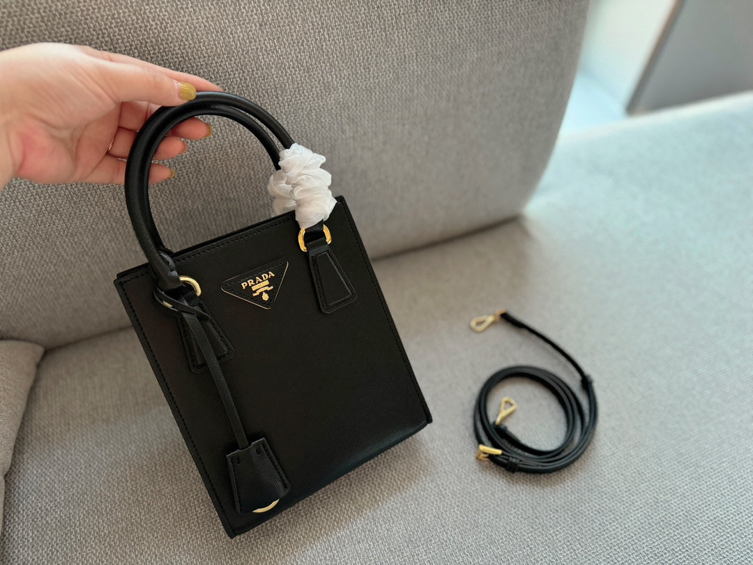 Pra new arrival tote bag size: 17*19cm