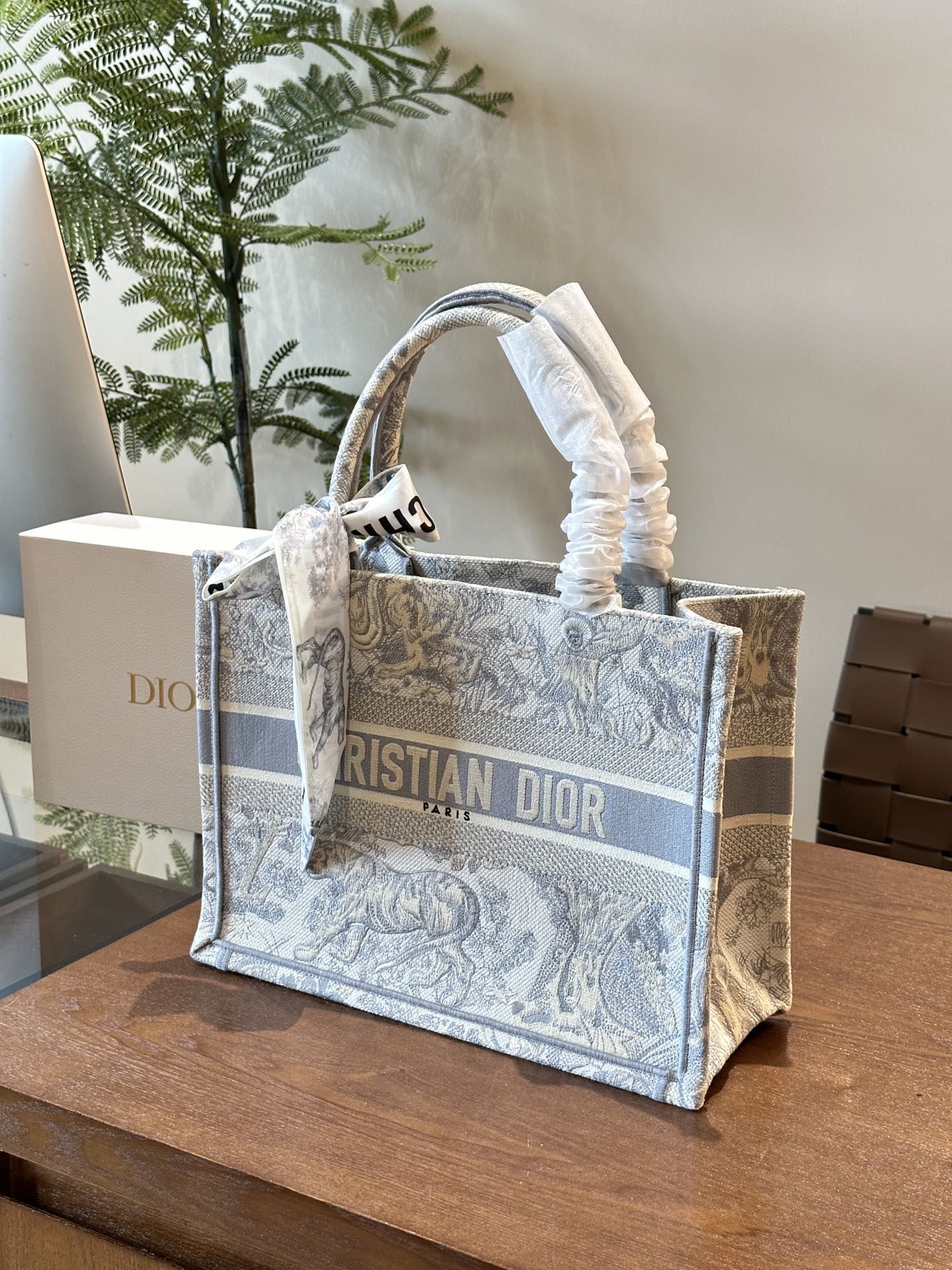 D new arrival tote bag