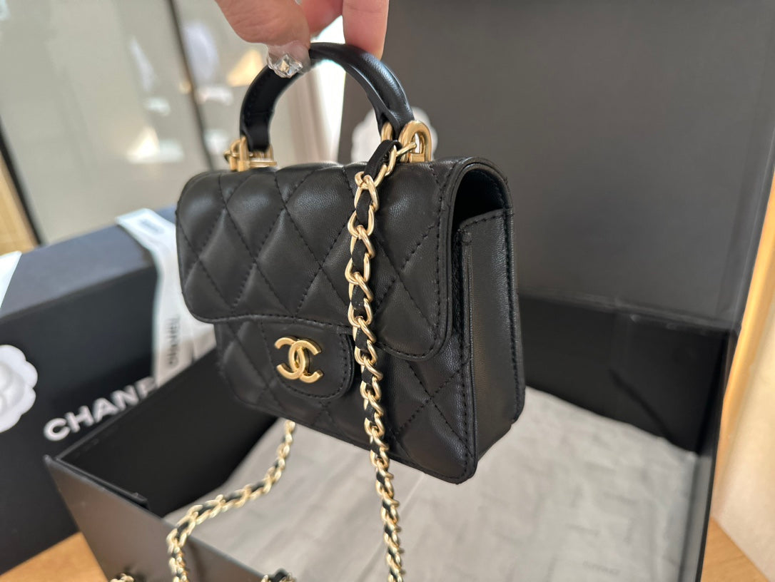 CC new arrival 24s mini bag size: 13*11 cm