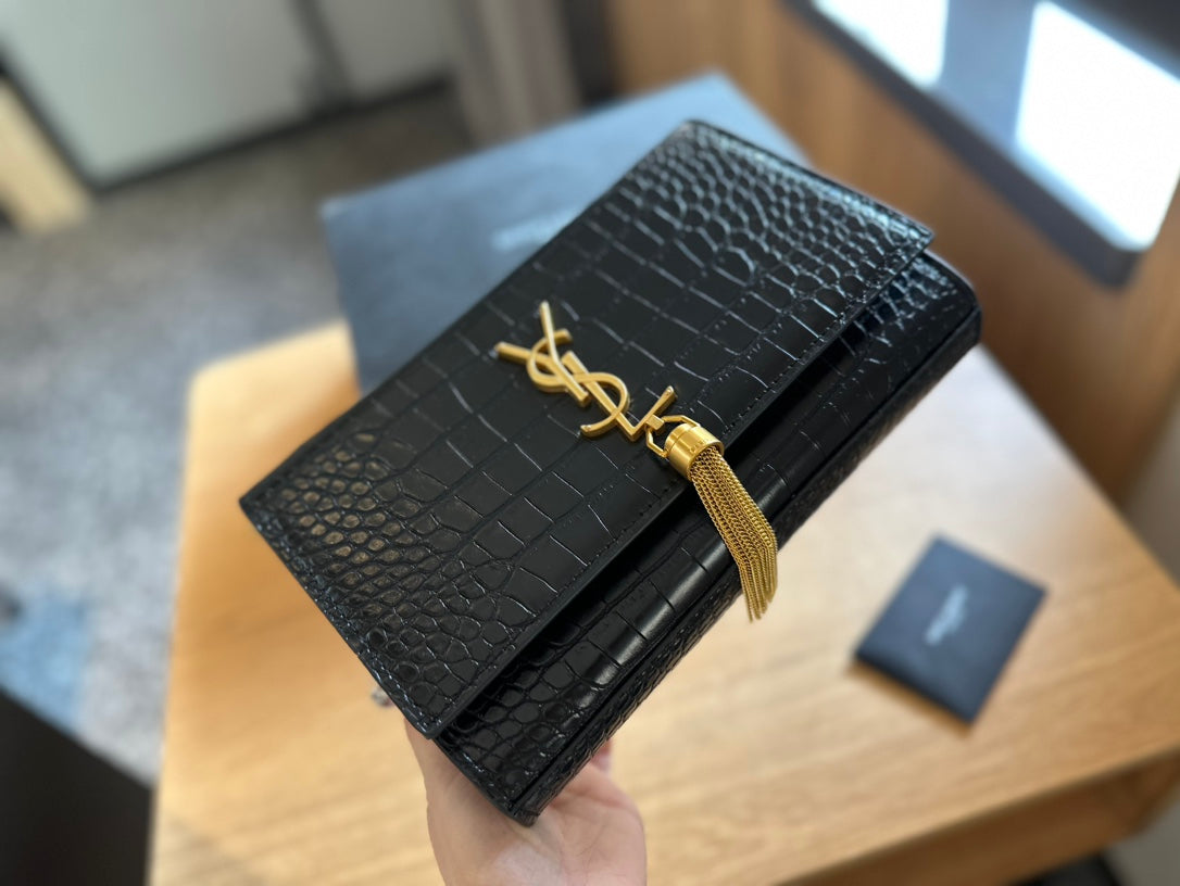 YSL Kate Woc monogram logo bag size 22×17cm