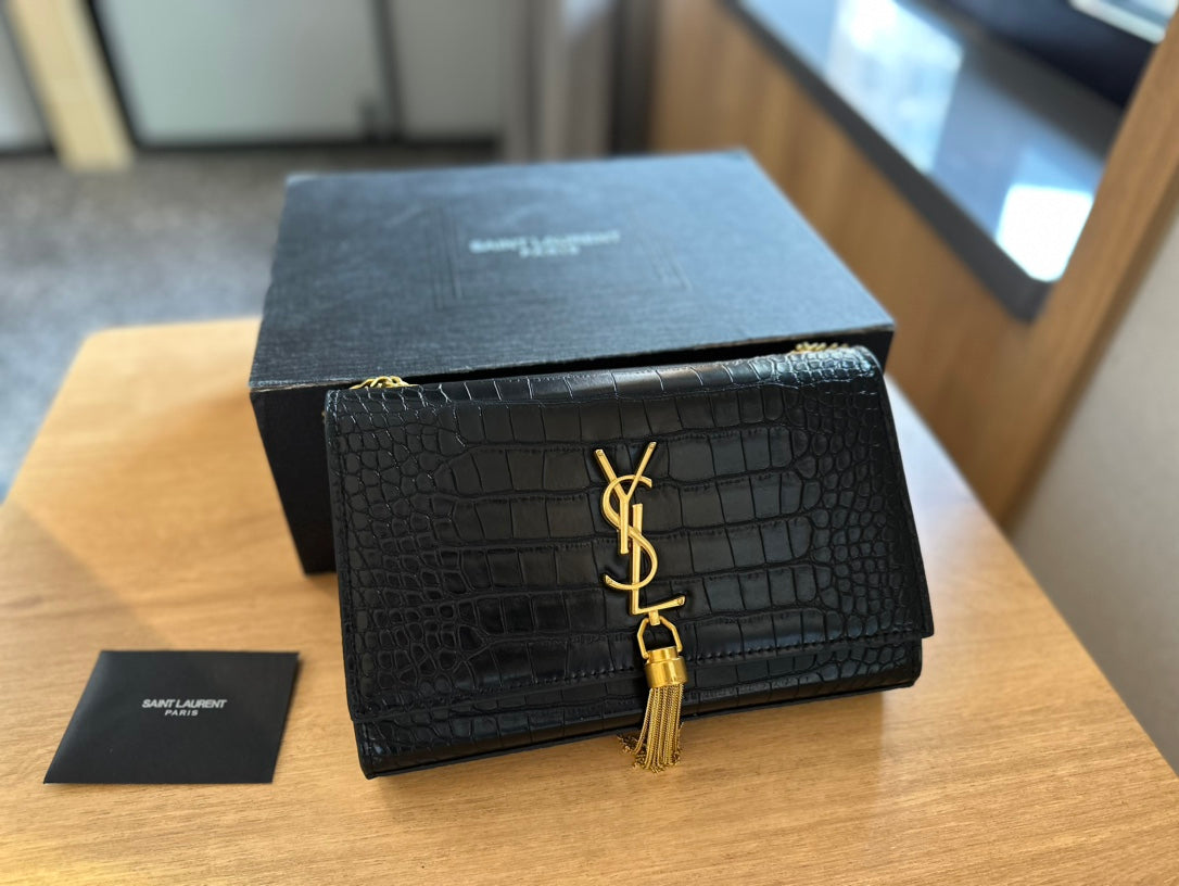 YSL Kate Woc monogram logo bag size 22×17cm