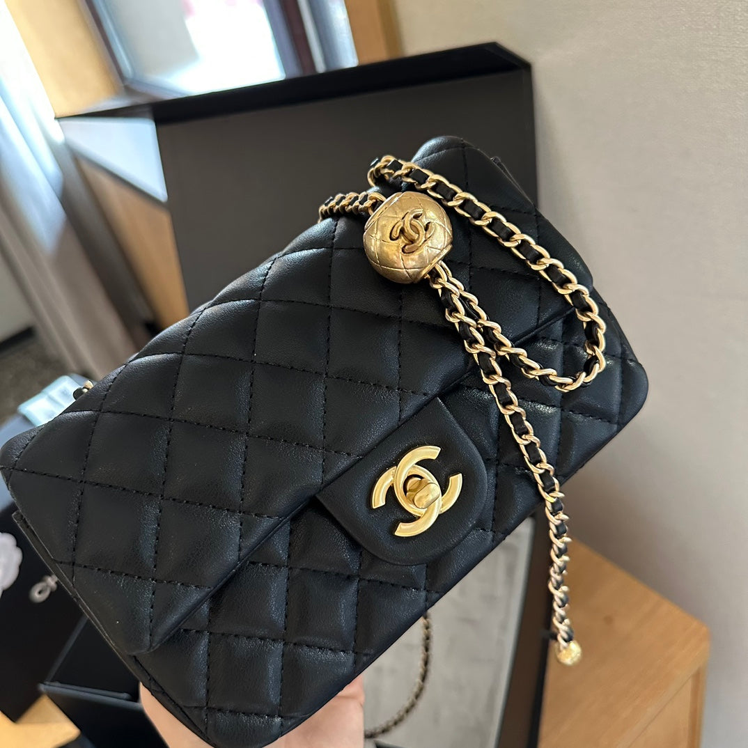 CC new arrival bag size: 20 cm