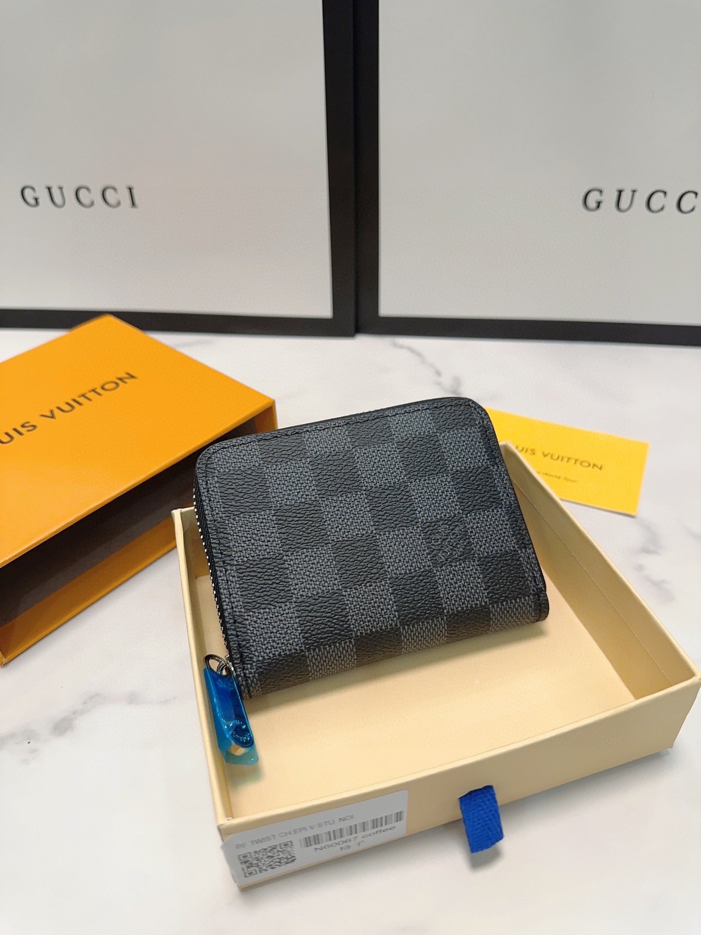 Louis Zippy Coin Purse wallet size: 11x8 cm