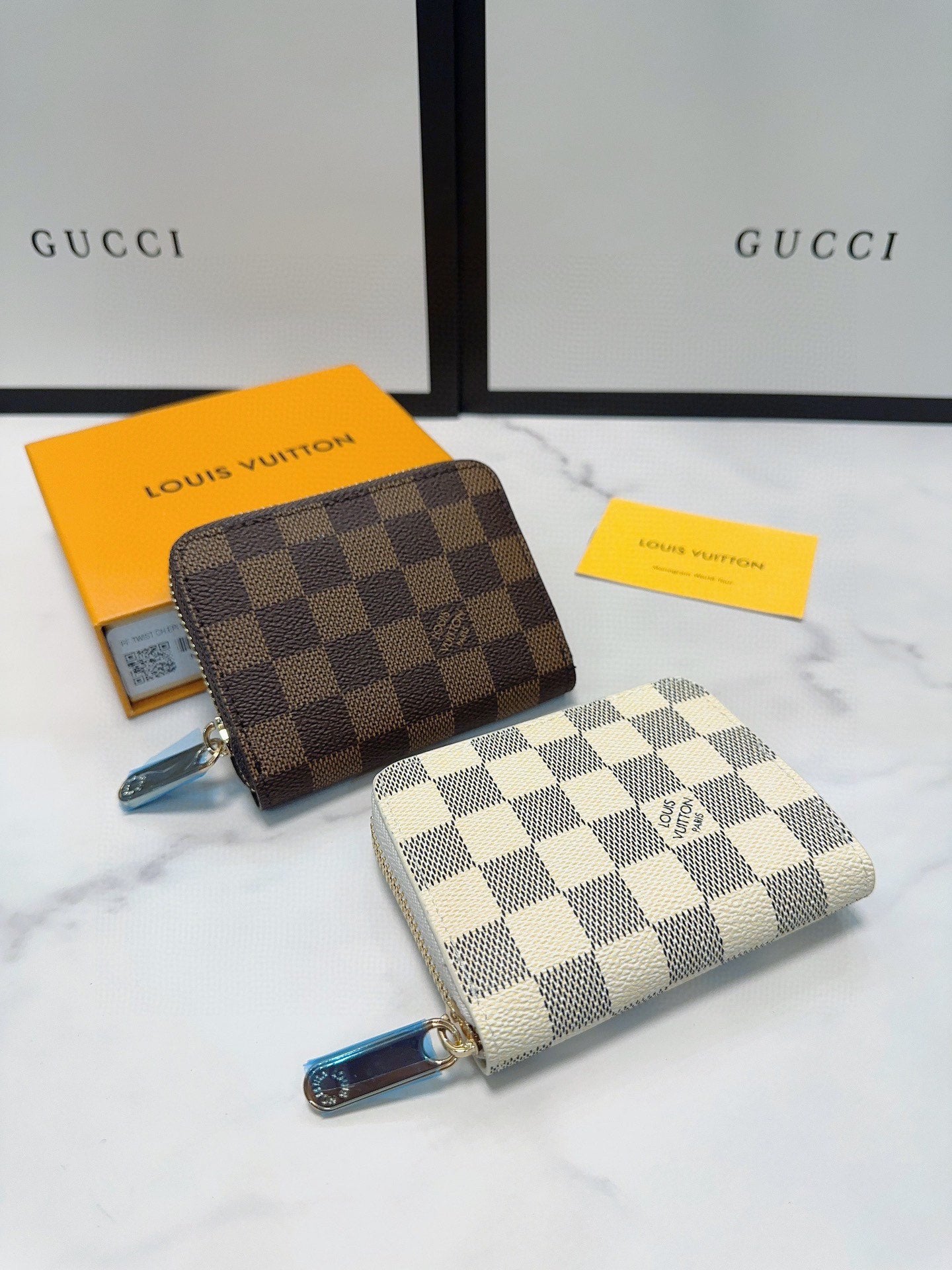 Louis Zippy Coin Purse wallet size: 11x8 cm