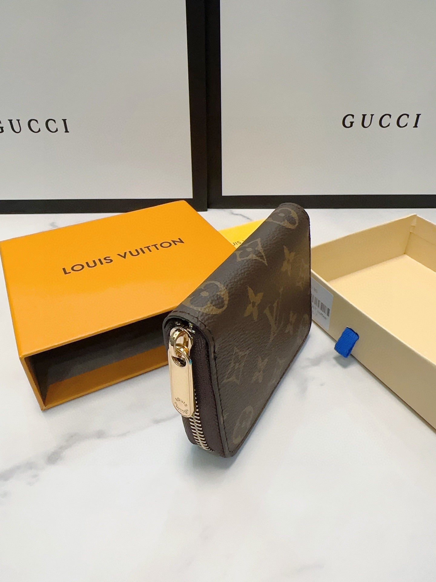 Louis Zippy Coin Purse wallet size: 11x8 cm