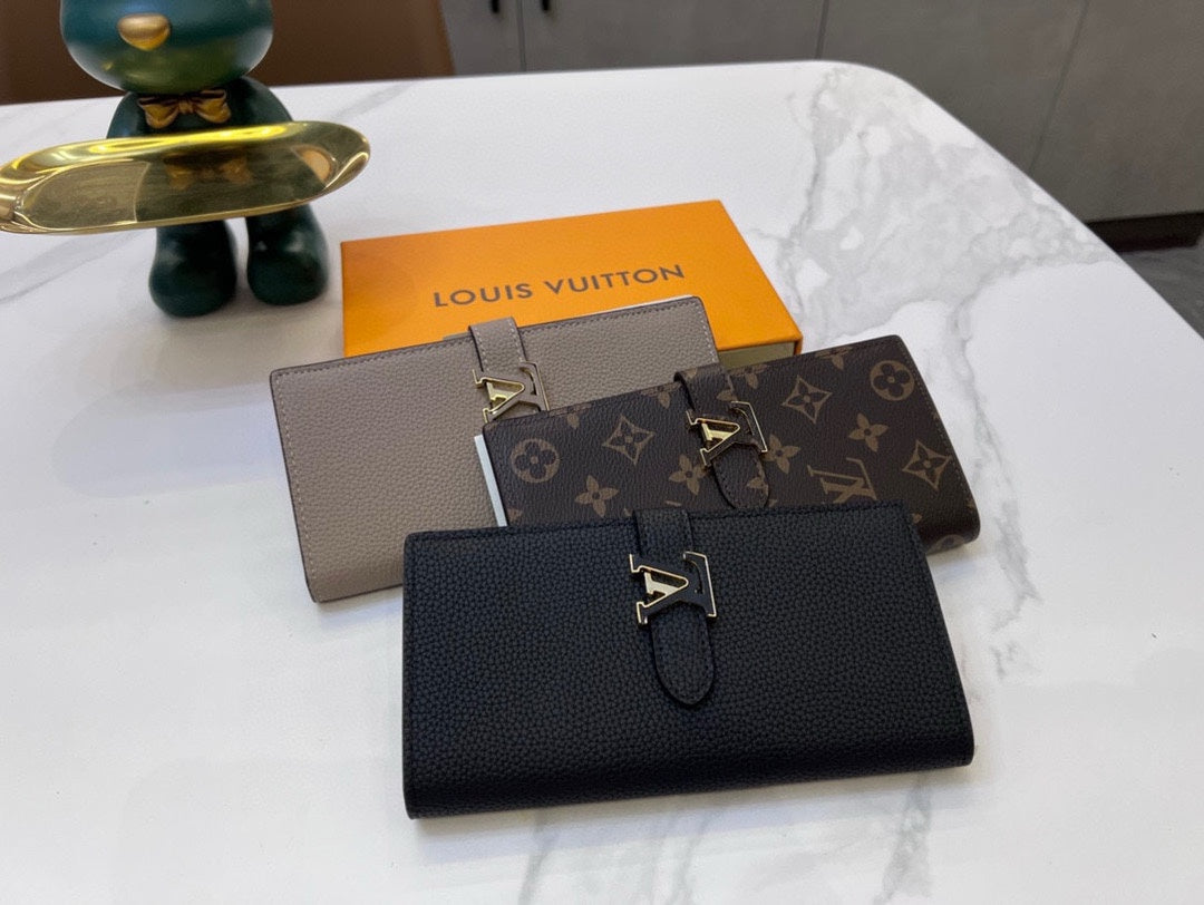 Louis new arrival Taurillon Capucines wallet size: 10*19*1.7cm