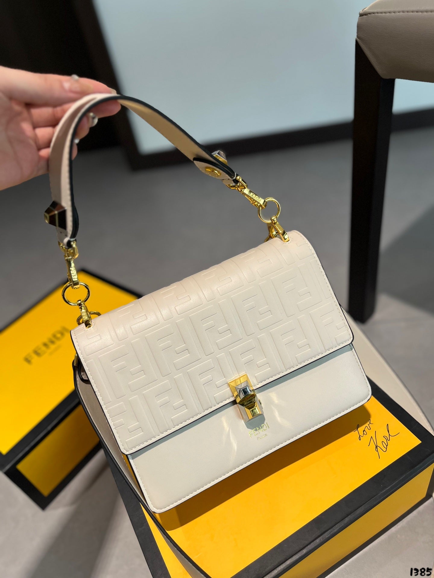 FEN Kan U new arrival bag size: 24* 18 cm