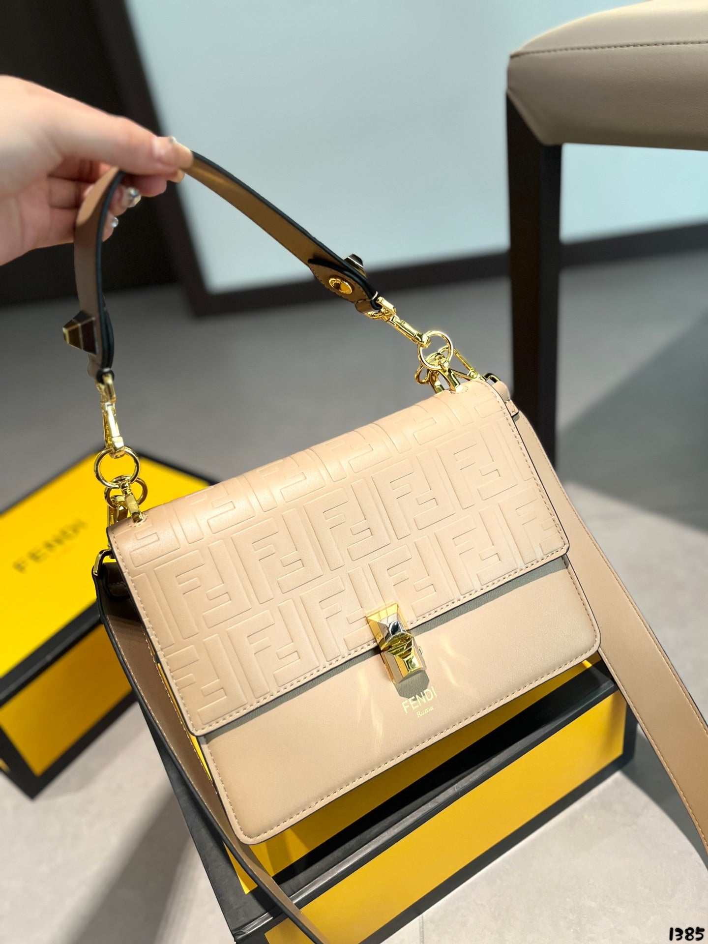 FEN Kan U new arrival bag size: 24* 18 cm