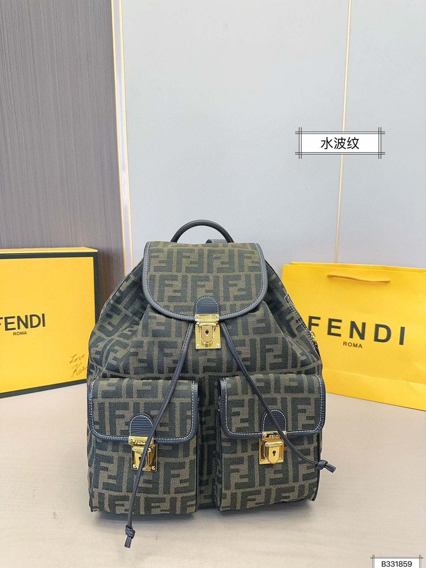 Fen new arrival backpack size: 31*35 cm