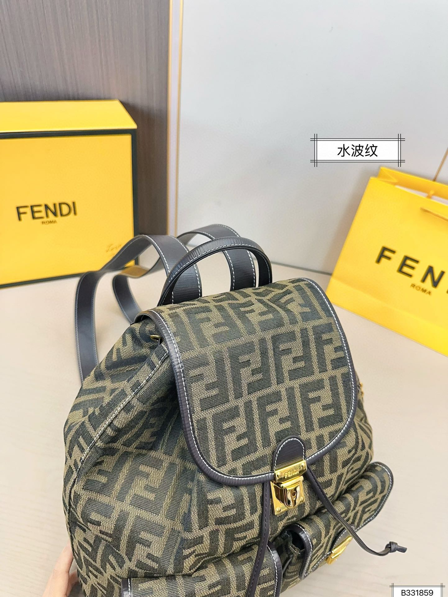 Fen new arrival backpack size: 31*35 cm