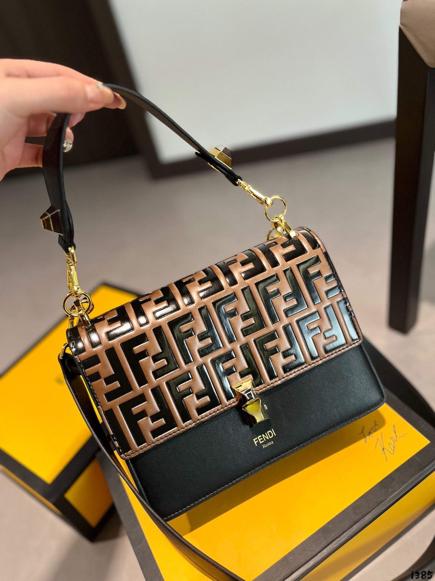 FEN Kan U new arrival bag size: 24* 18 cm