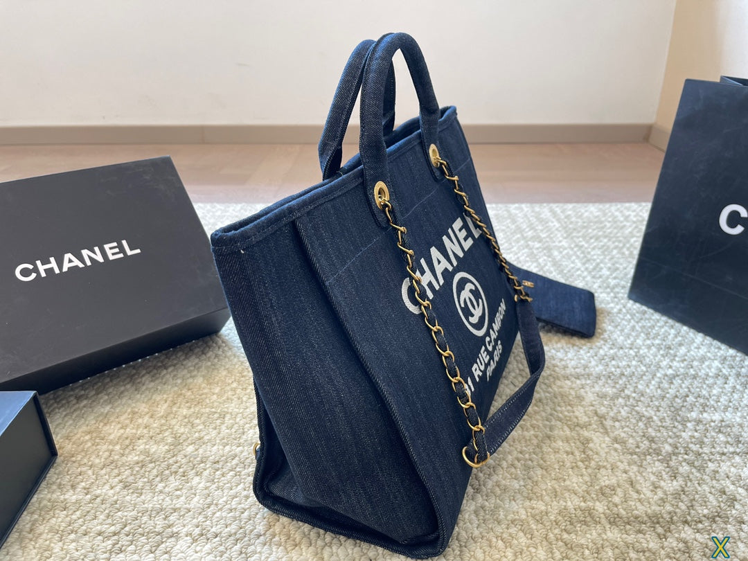 CC new arrival denime tote bag size:  37 * 31 cm