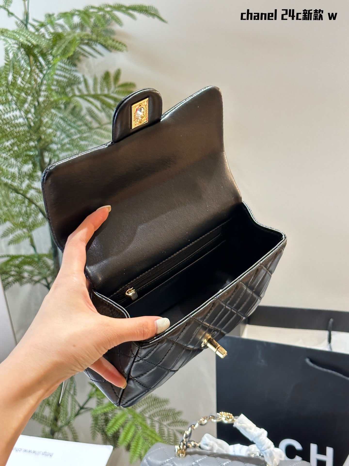 CC HANDLE MINI CF bag size: 20*12*6CM