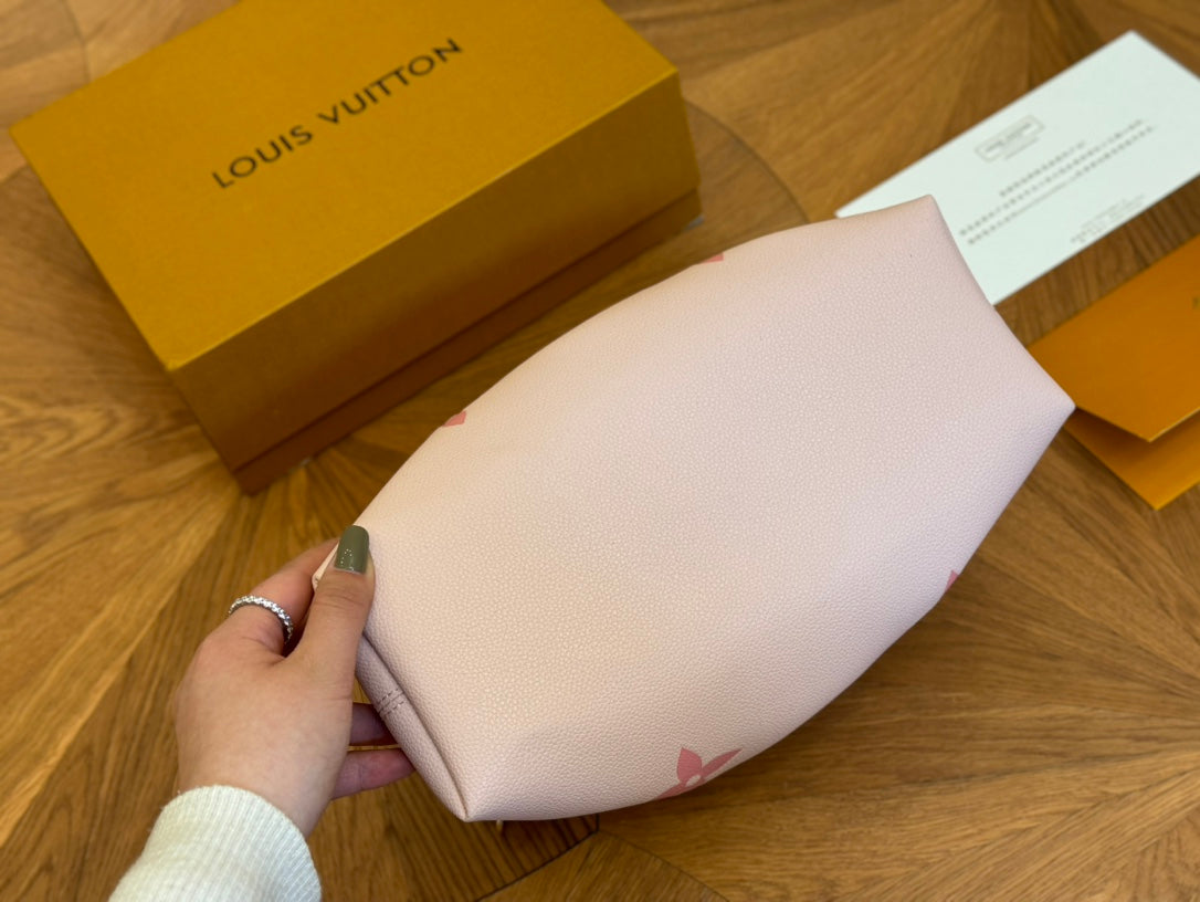 Louis new arrival summer bucket bag size: 29*22cm