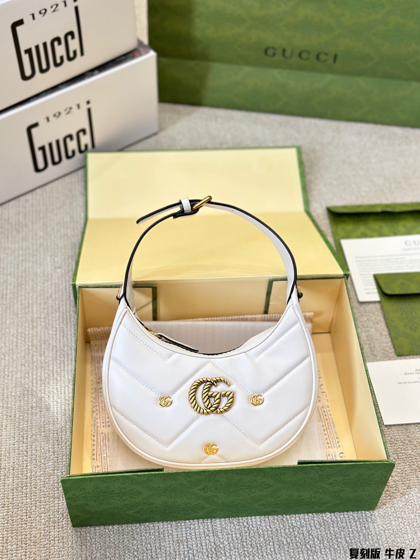 GG new arrival Marmont classic bag size: 20*12 cm