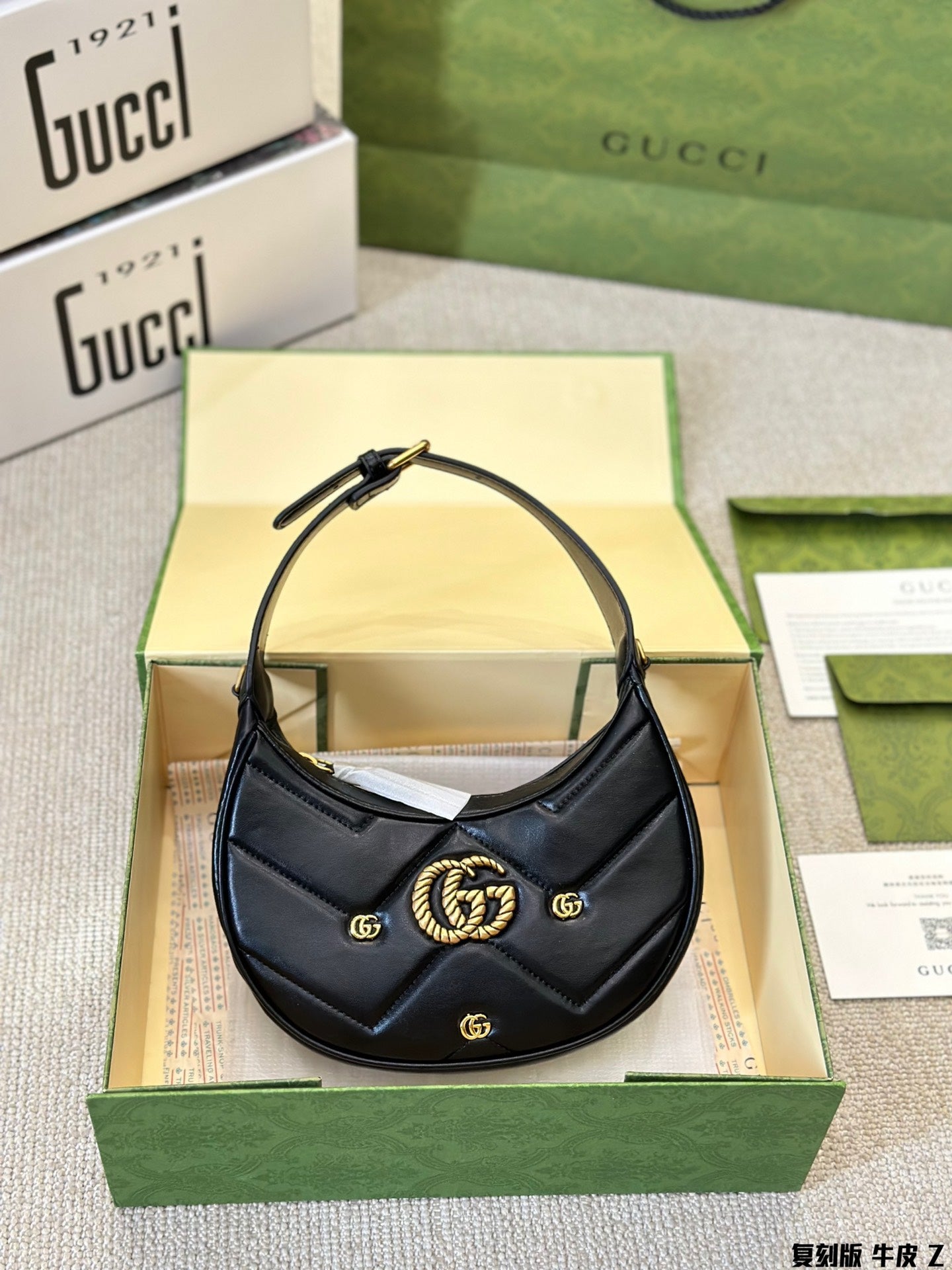 GG new arrival Marmont classic bag size: 20*12 cm