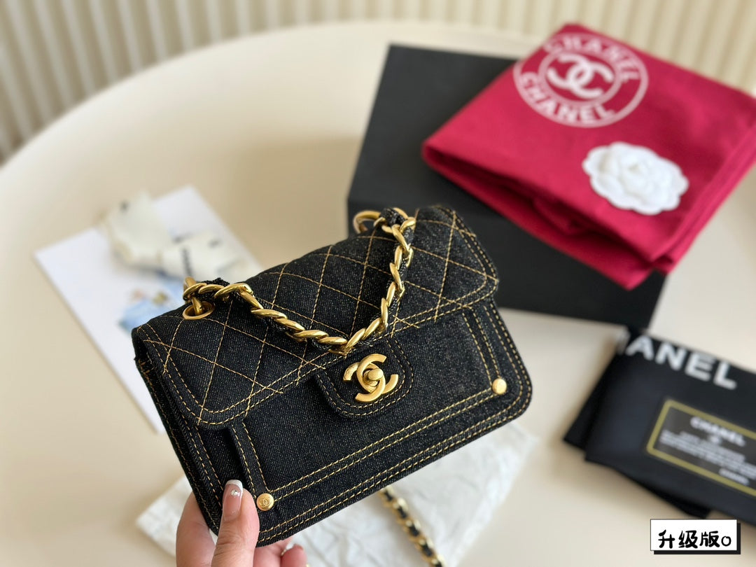 CC new arrival 23s denim bag size: 19*14 cm