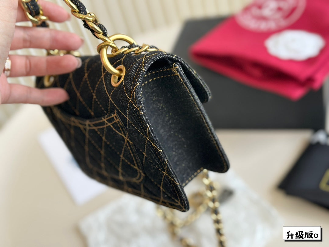 CC new arrival 23s denim bag size: 19*14 cm