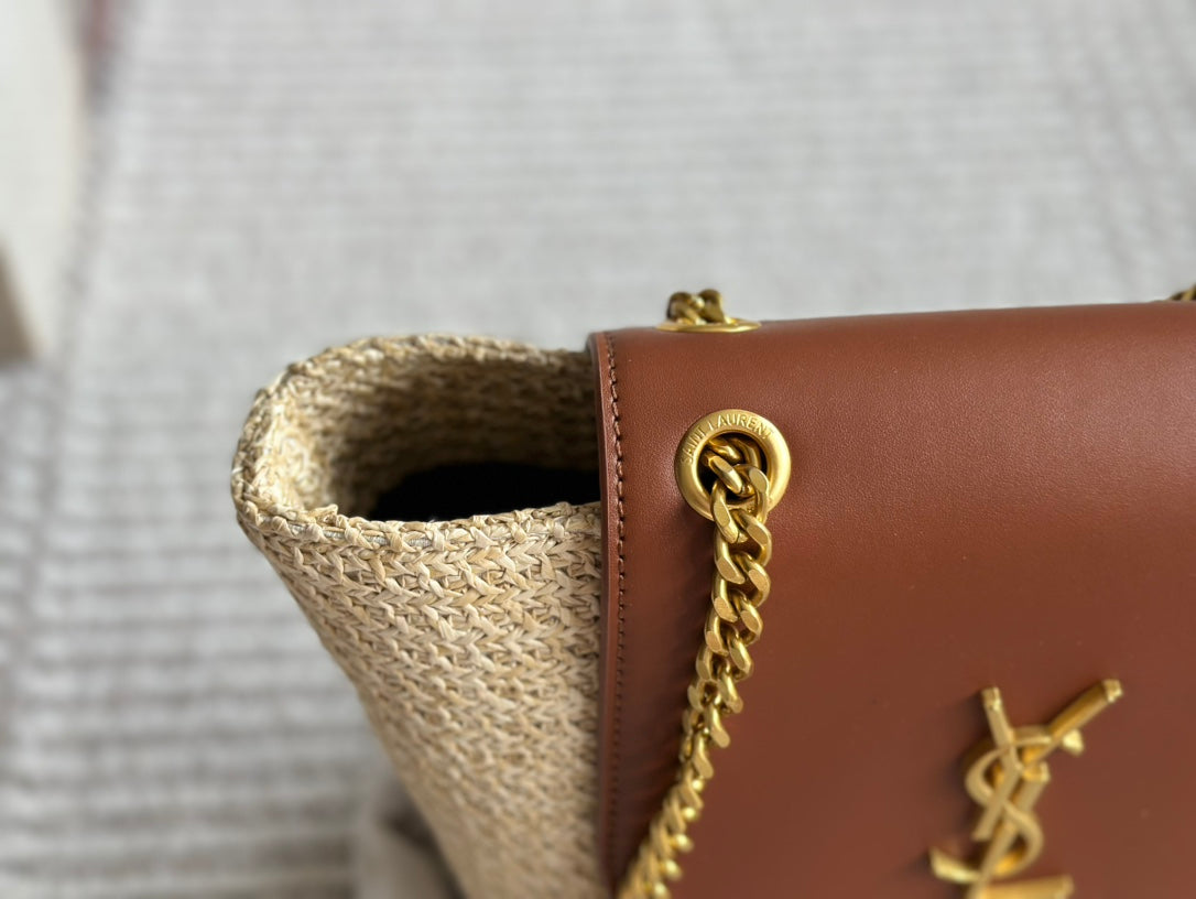 Y new arrival summer bag size:  23 * 20cm