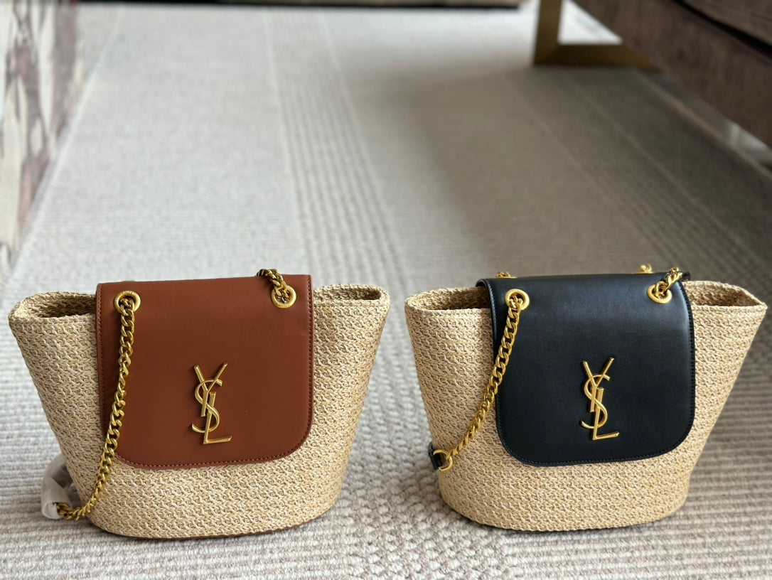 Y new arrival summer bag size:  23 * 20cm