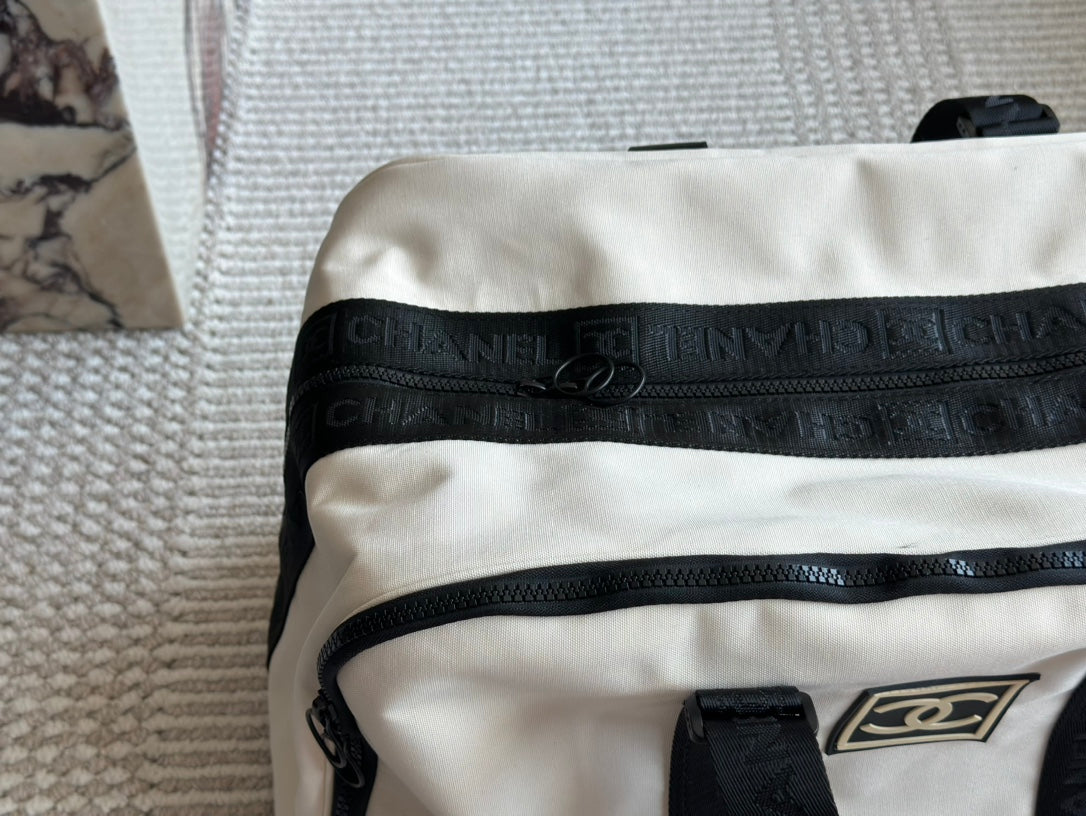 CC new arrival traval bag size: 50 *26cm