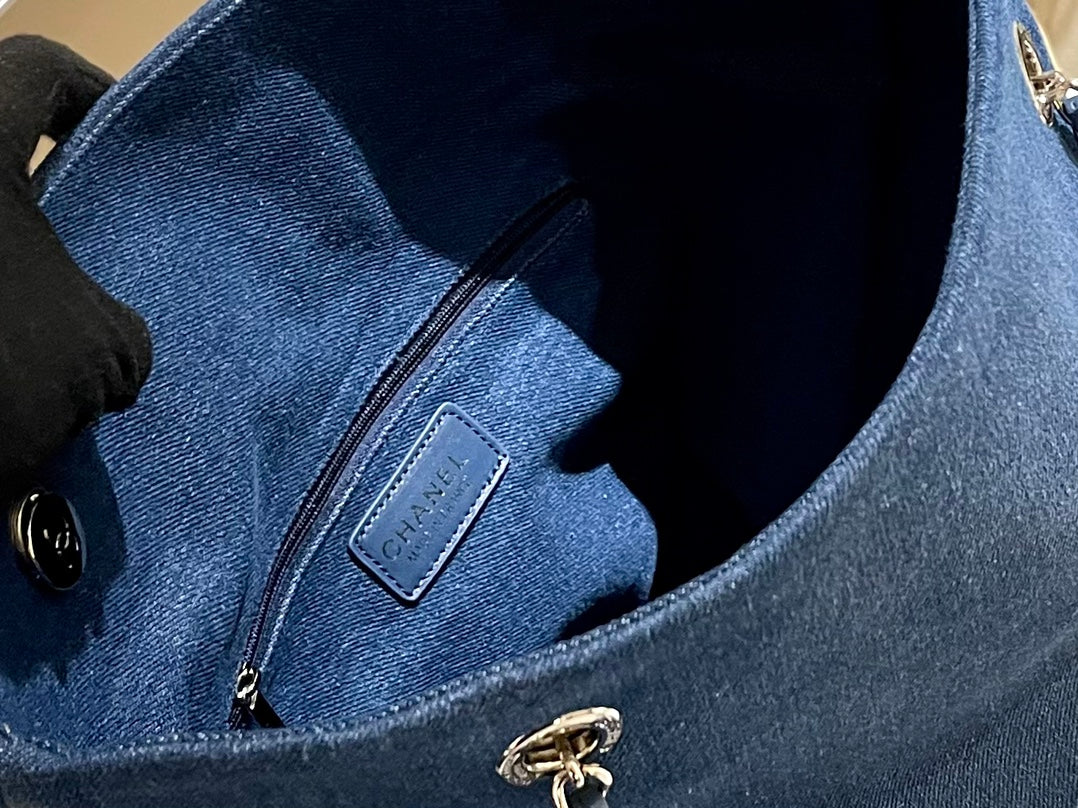 CC new arrival denim tote bag size: 30*40 cm