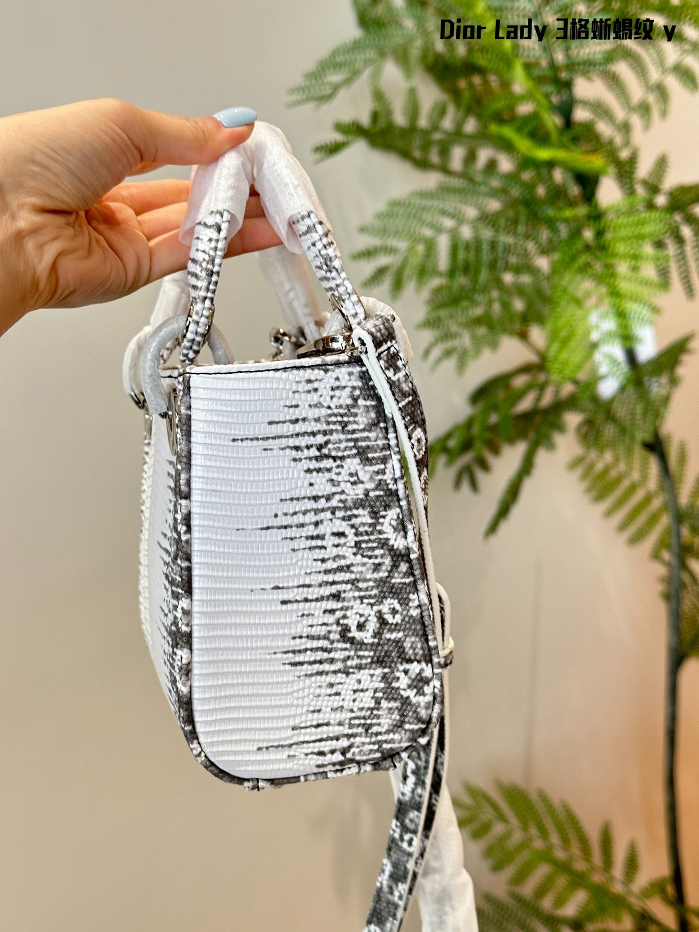 CD new arrival lady bag size;17cm