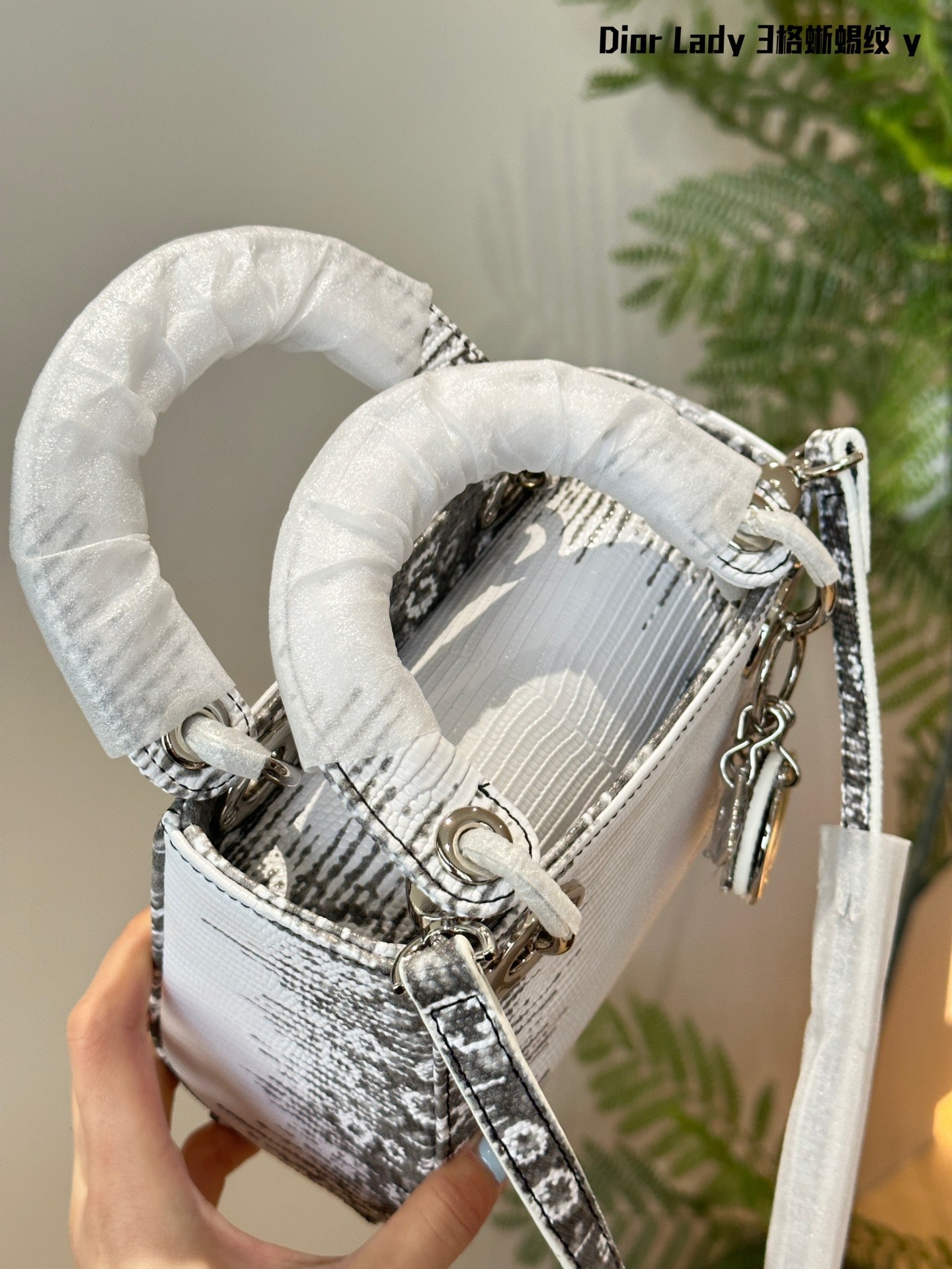 CD new arrival lady bag size;17cm