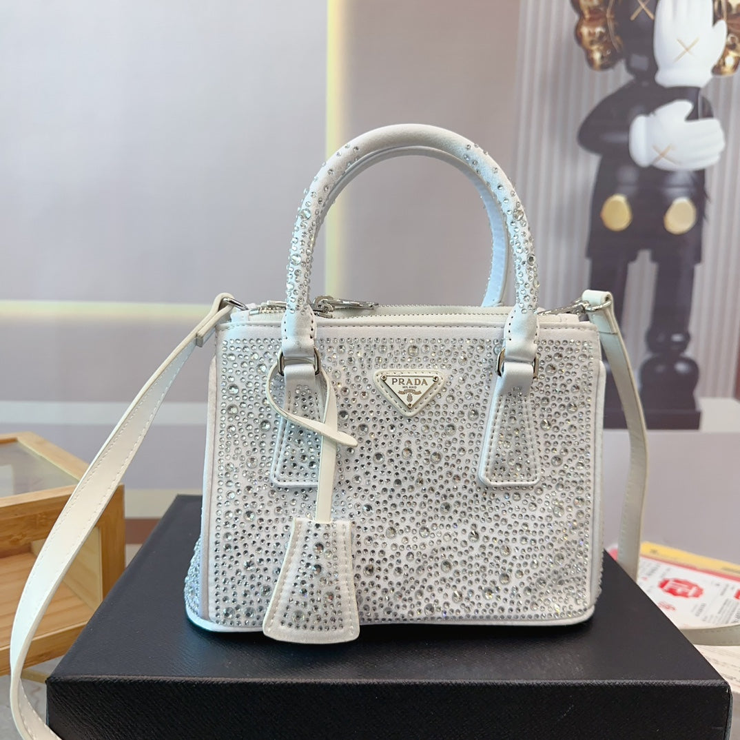 Pra new arrival blingbling bag size; 23*10*16cm